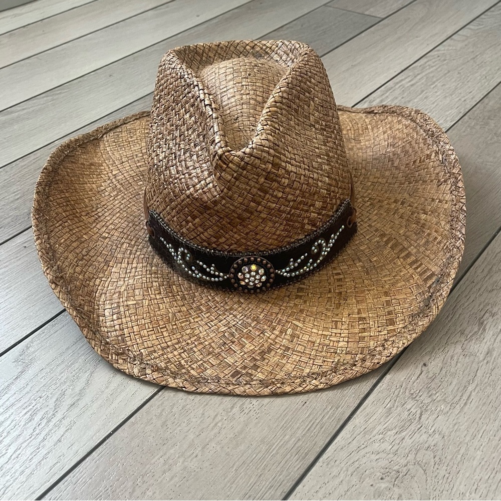 Cowgirl Hat Run A Muck by Bullhide Hats